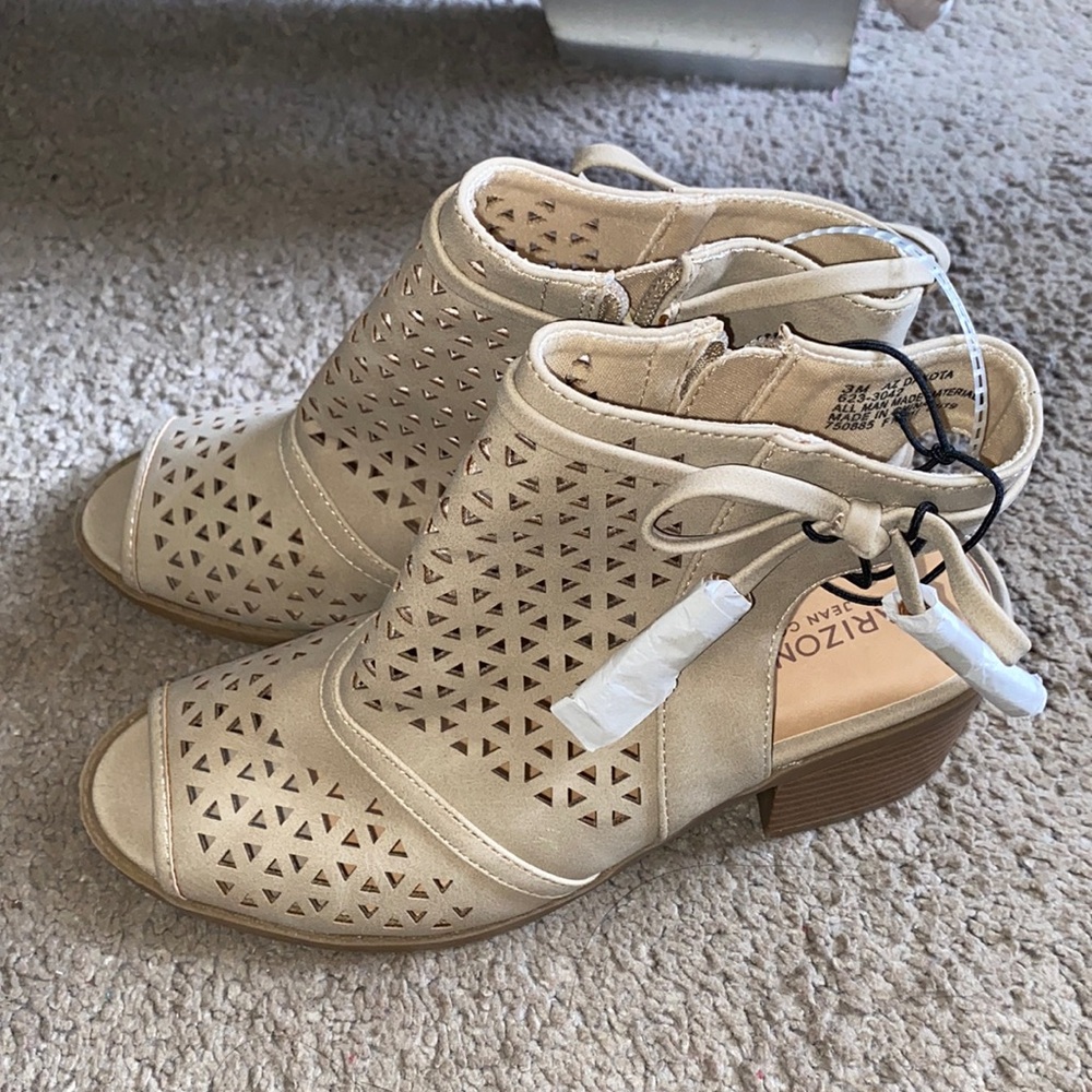 Kids open toe heels